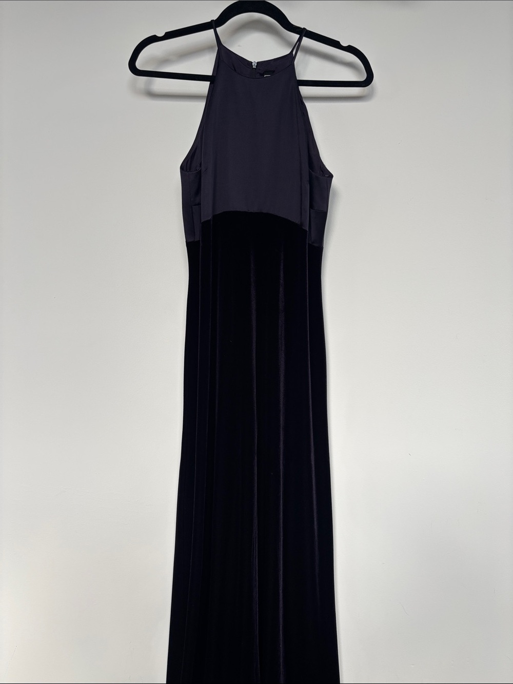 Laundry By Shelli Segal Black Velvet Halter Maxi Dress